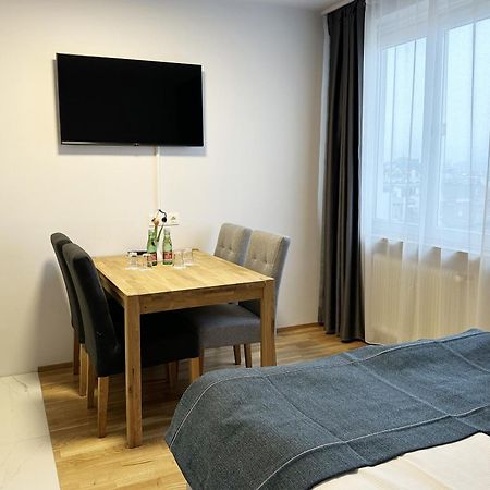 Select Hotel Prinz Eugen Wien Bagian luar foto