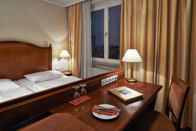 Select Hotel Prinz Eugen Wien Bagian luar foto