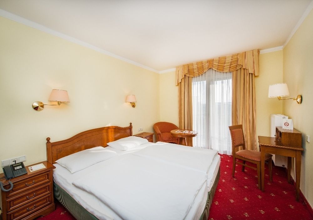 Select Hotel Prinz Eugen Wien Bagian luar foto